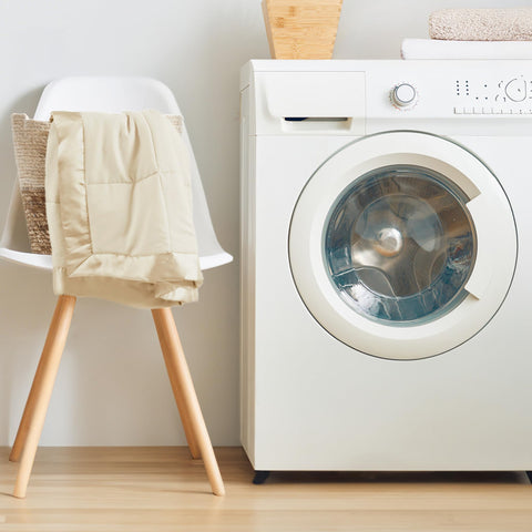Madison Park Windom machine-washable design for easy care and everyday freshness.