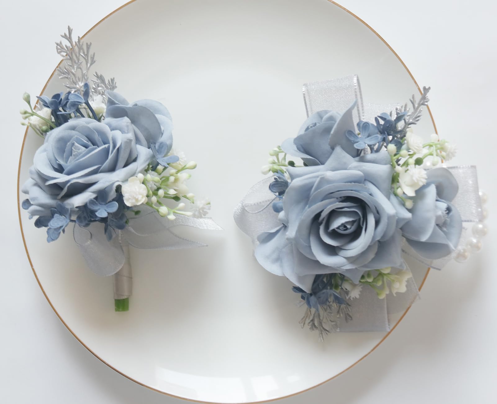 MAFELOE boutonniere back shows pin and clip for secure wear