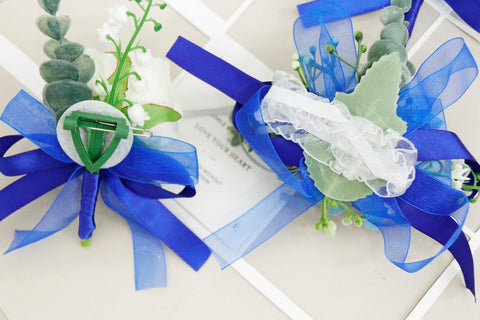 MAFELOE decorative greenery and ribbons add elegant detail