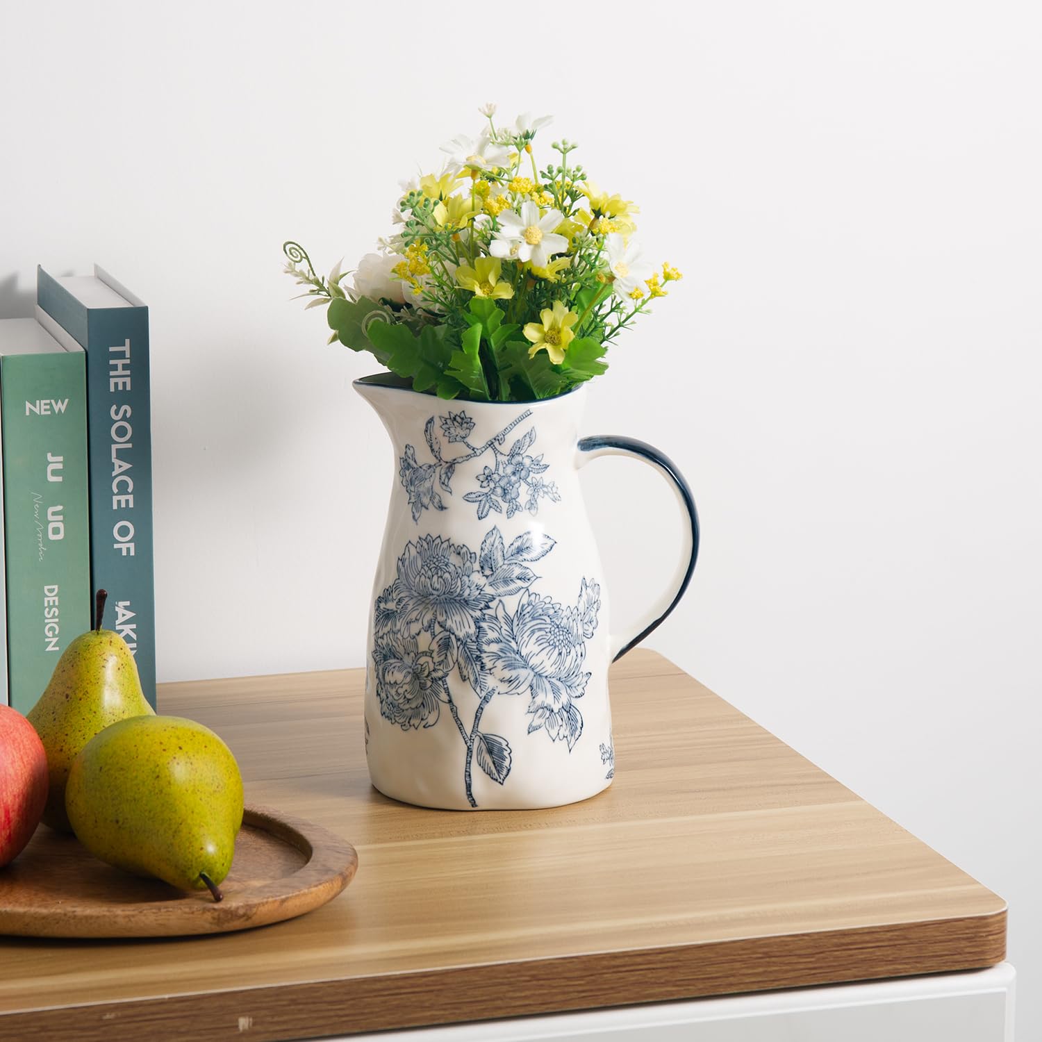 Magclay dishwasher-safe ceramic vase-pitcher for easy home maintenance.