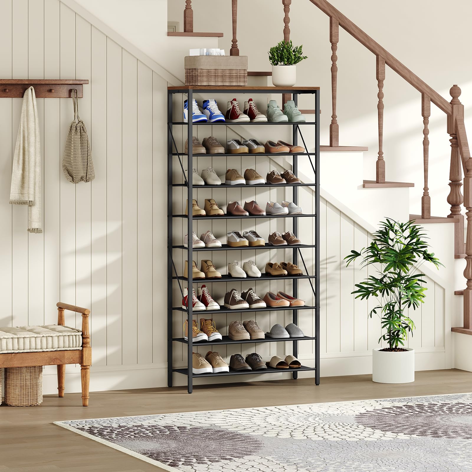 MAHANCRIS adjustable layers let you fit boots and large items