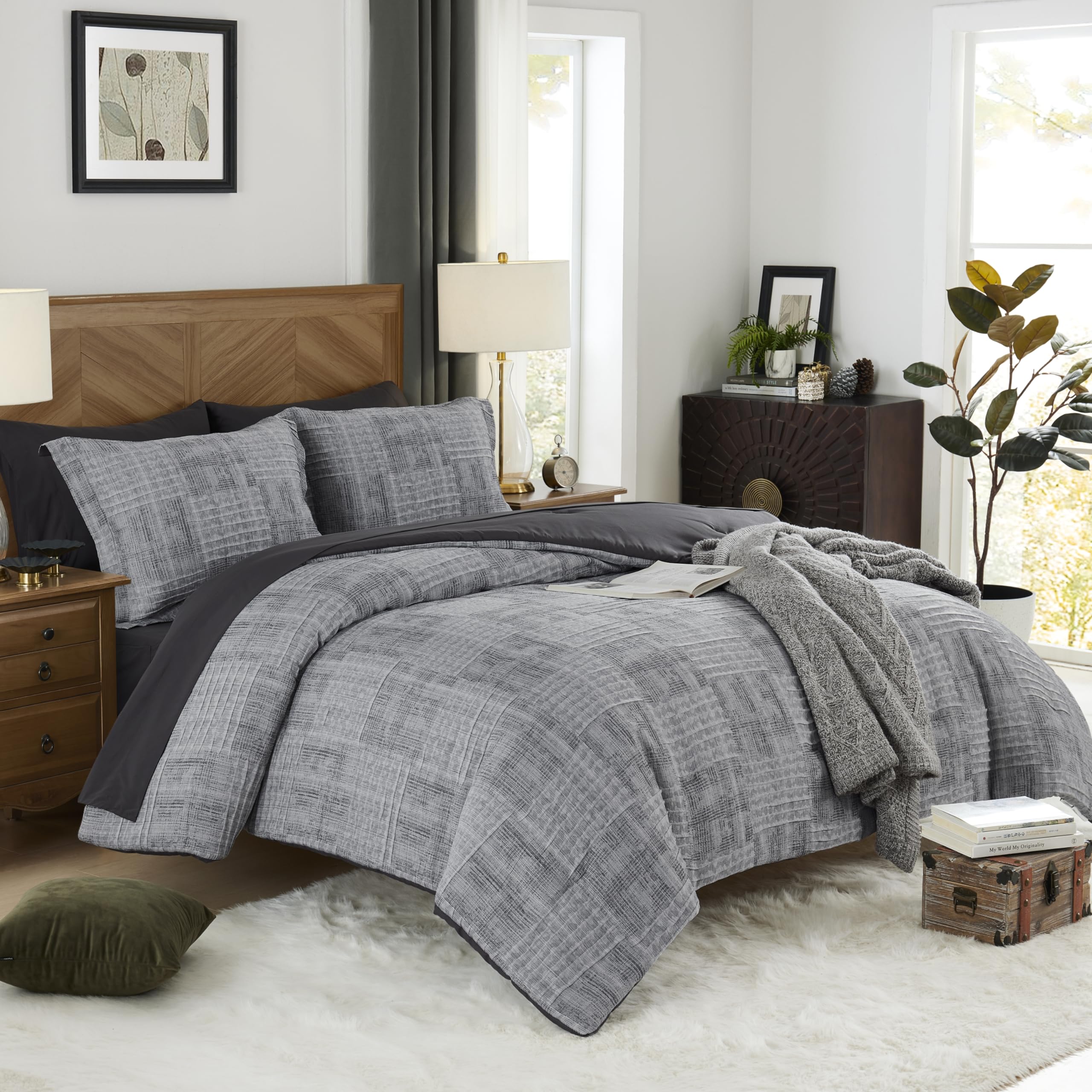 MaiRê bed-in-a-bag pocket design keeps essentials within reach.