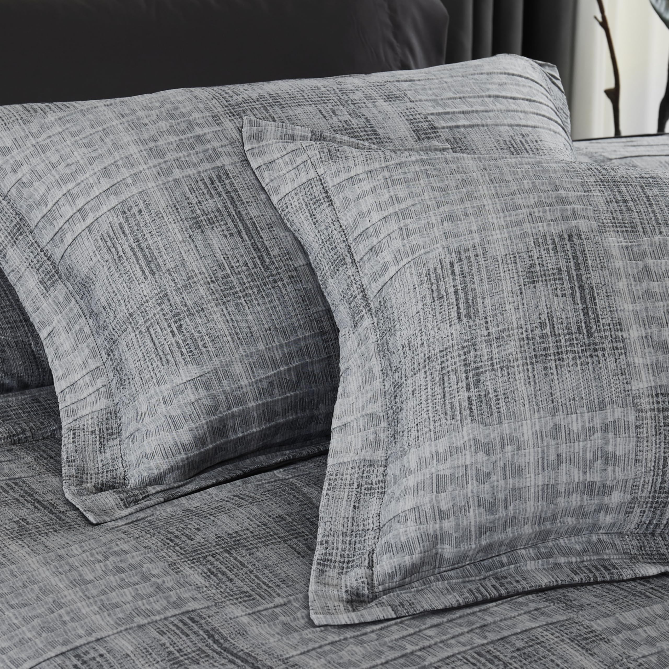 MaiRê shams 20x26 add structured layers to the bed.