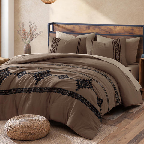 MaiRêve embroidery comforter front view enhances cozy boho farmhouse decor.