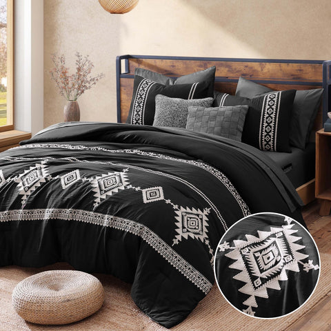 MaiRêve embroidery queen comforter front view showcasing Boho farmhouse style