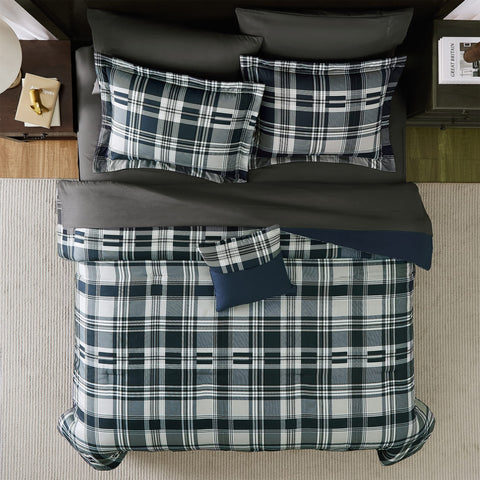 MaiRêve fitted sheet with storage pocket keeps essentials nearby
