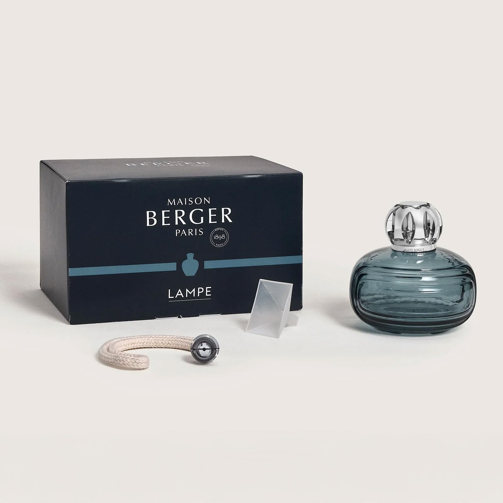 MAISON BERGER Enigma embossed glass detail adds texture and fragrance diffusion.