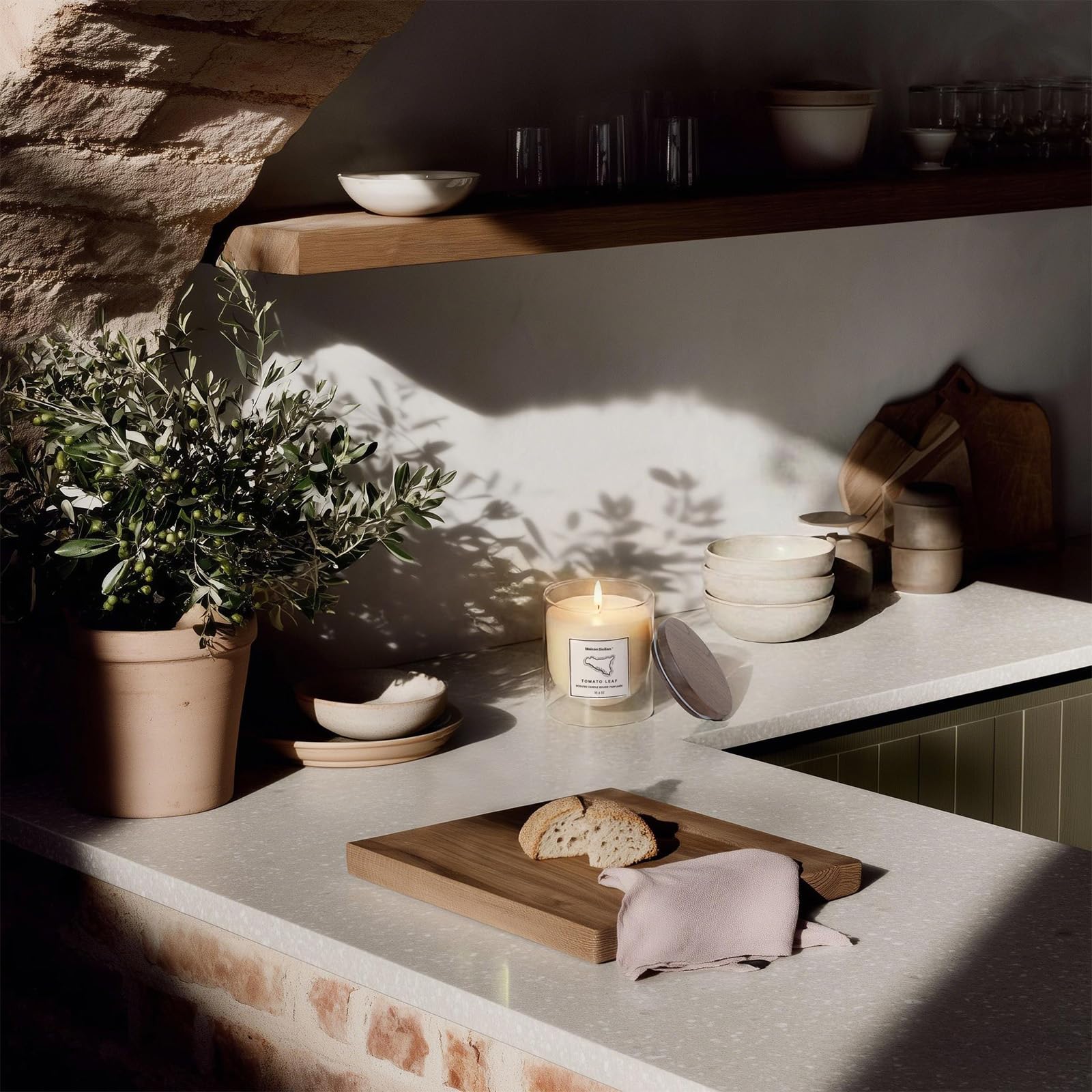 Maison Sicilian Tomato Leaf Candle wax detail emphasizes clean, soot-minimized burn.