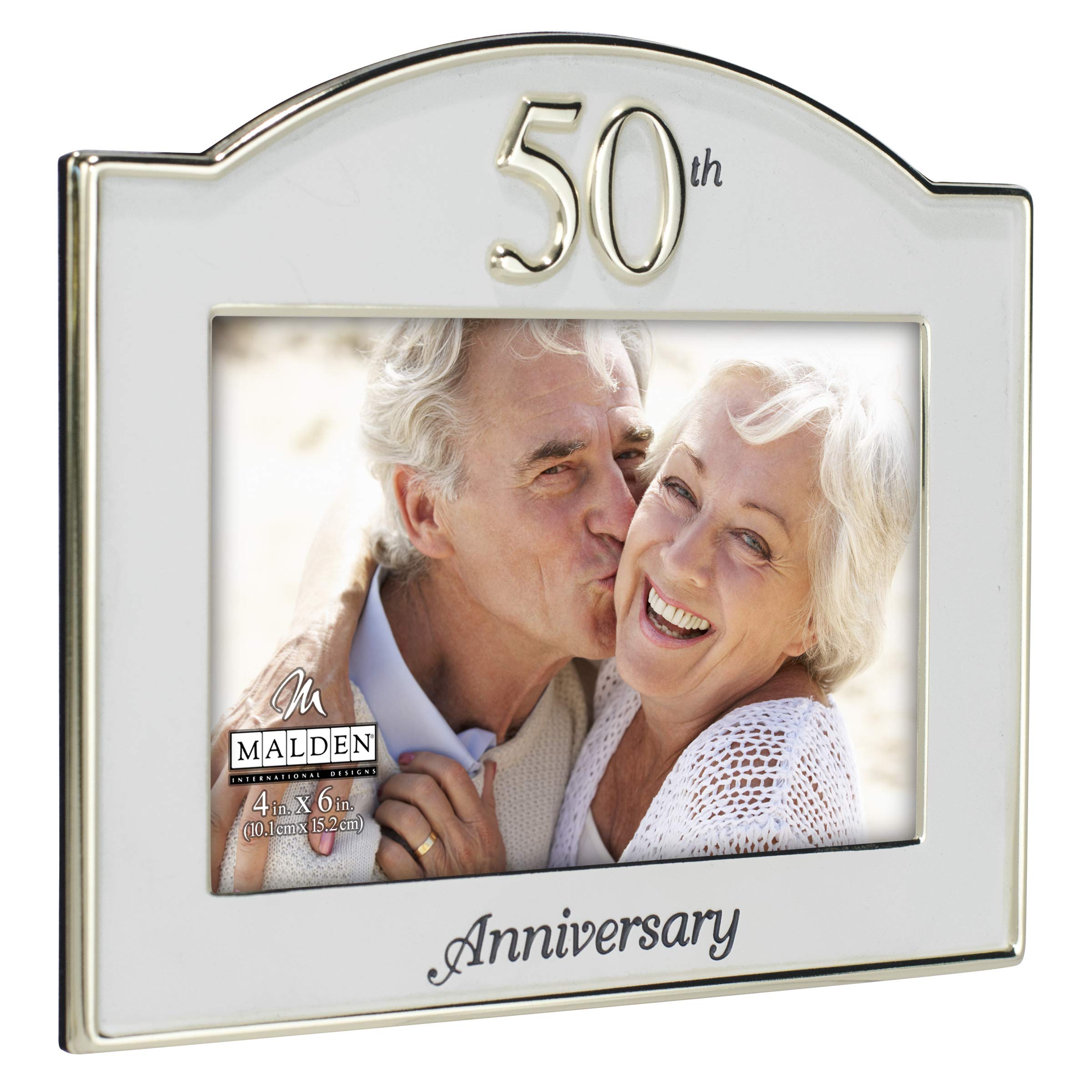 Malden frame showing gold accent on silver background