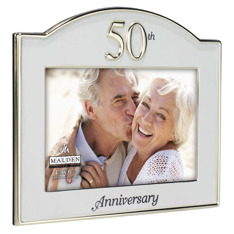 Malden frame showing gold accent on silver background