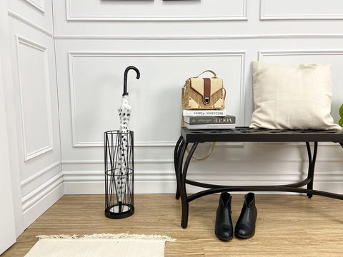 Mango Steam Pluvian Golf Umbrella Holder accommodates larger umbrellas with ease.