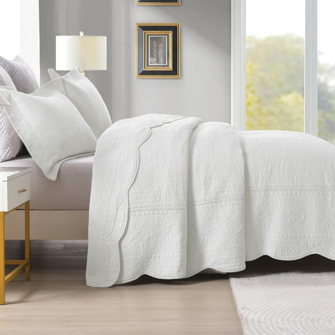 Pillow shams coordinate in 20x26 and 20x36 for a complete look.