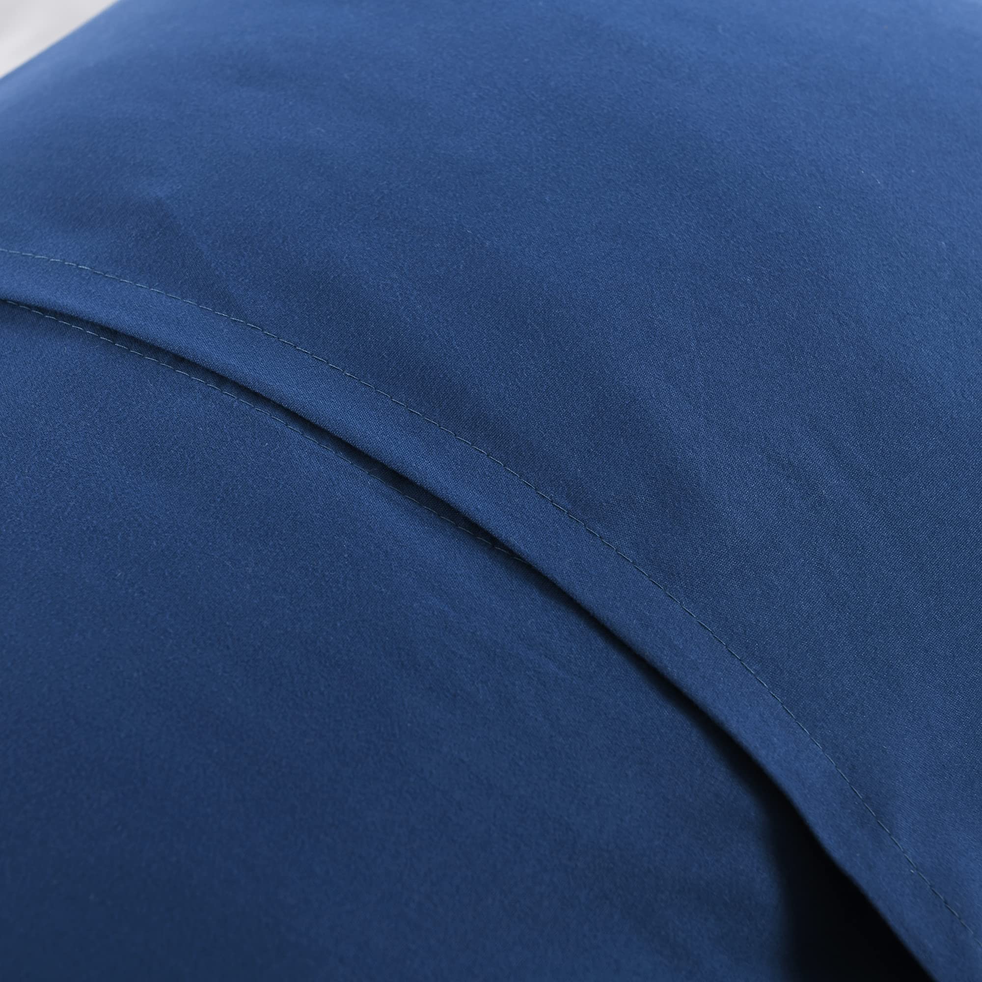 MarCielo standard and king-size shams fit different beds