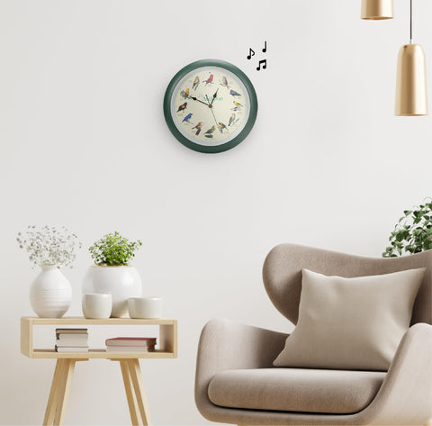 Mark Feldstein Audubon clock makes an ideal gift for bird lovers.