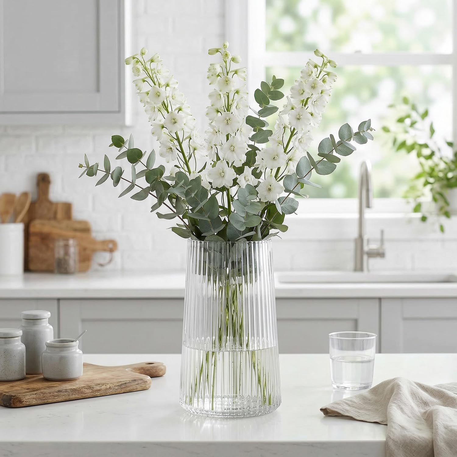 MARTAGE vase on dining table adds elegant home decor