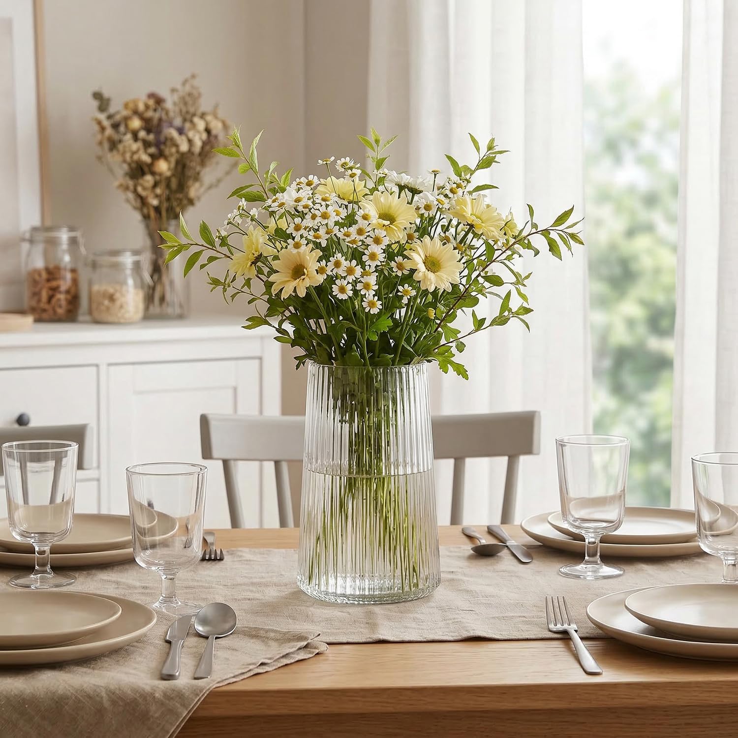 MARTAGE glass vase paired with peonies for wedding centerpieces