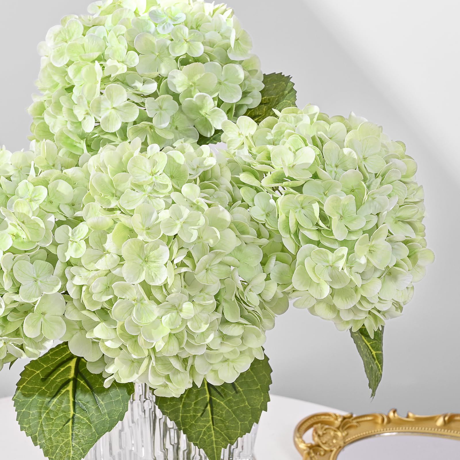 Martine Mall hydrangea bloom assembly demonstrates easy DIY setup.