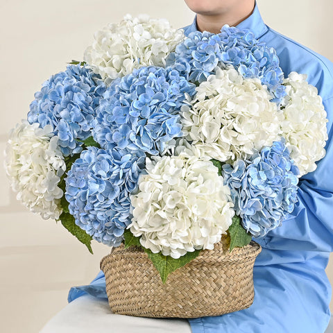 MARTINE MALL hydrangea centerpiece-idea showcases versatile decor for weddings and events