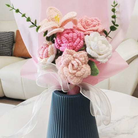 Marvogo crochet whole bouquet in pink packaging, ready-to-gift keepsake.