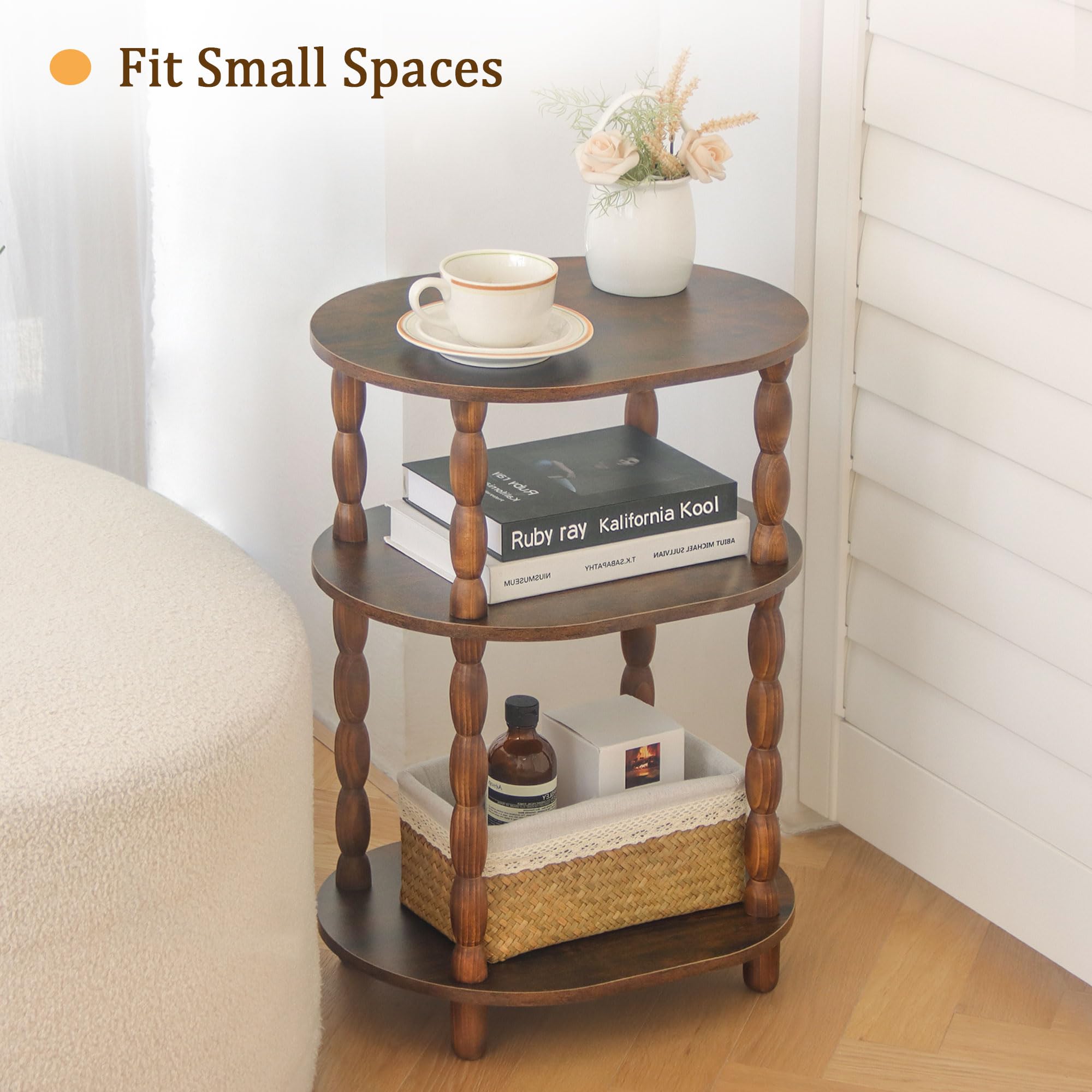 MaxSmeo vintage wood-grain finish emphasizes retro charm
