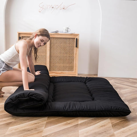 MAXYOYO dustproof cover protects the surface from dirt and wear.