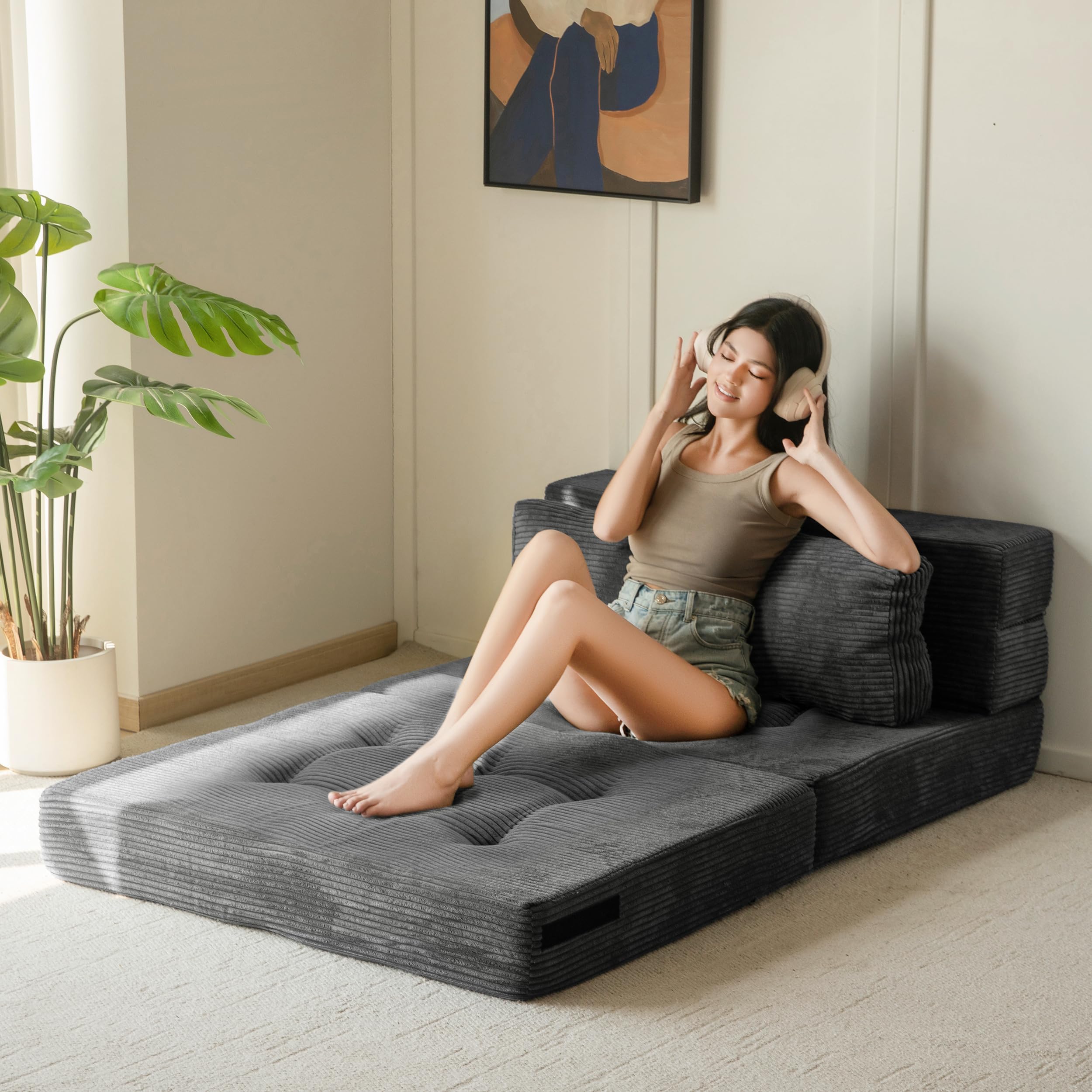 MAXYOYO sofa bed transforms into chaise for extended lounging sessions