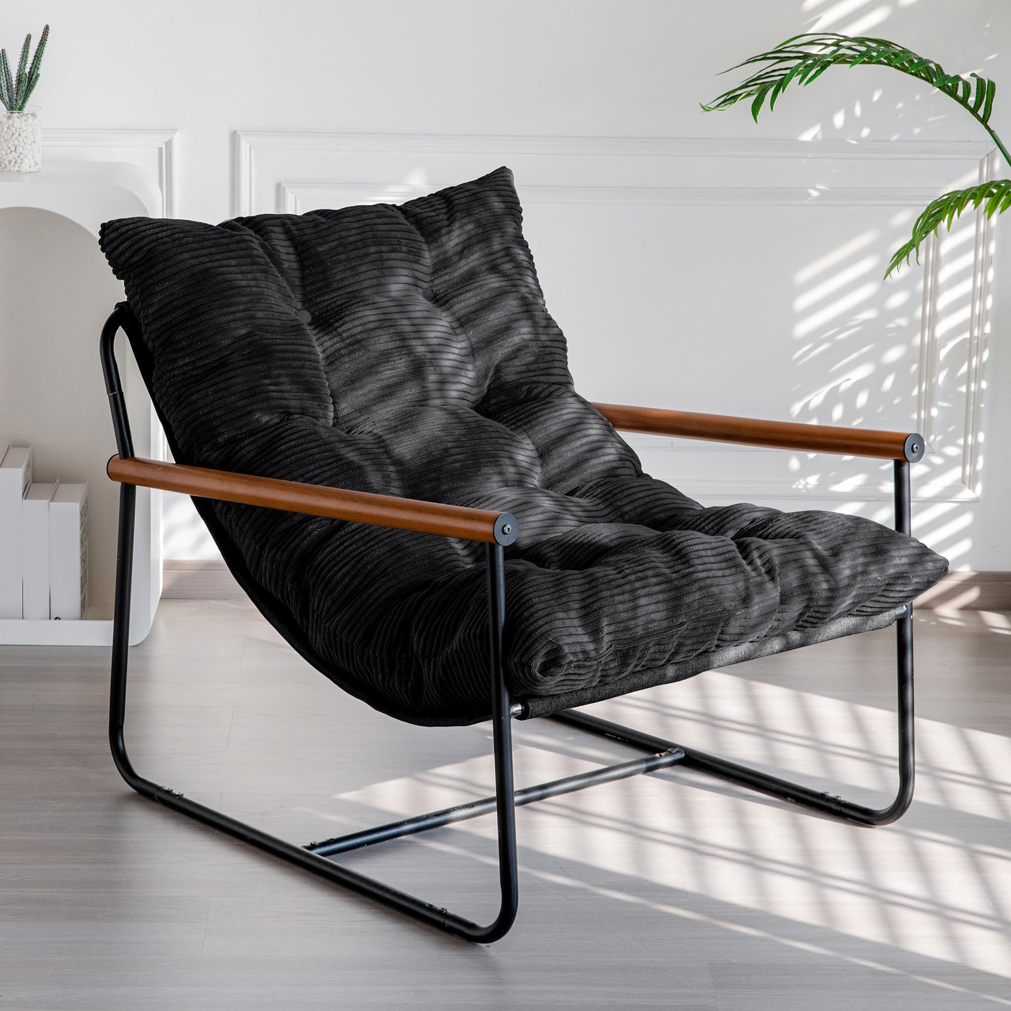 MAXYOYO Modern Accent Chair tufted cushion close-up for comfortable seating