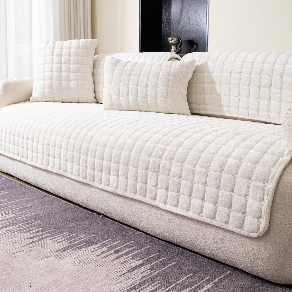 MDSASFD Velvet Couch Cover features a front quilted pattern protecting your sofa from spills