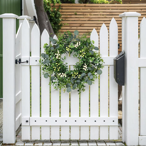 MDSTBN wreath foam berries detail adds spring freshness