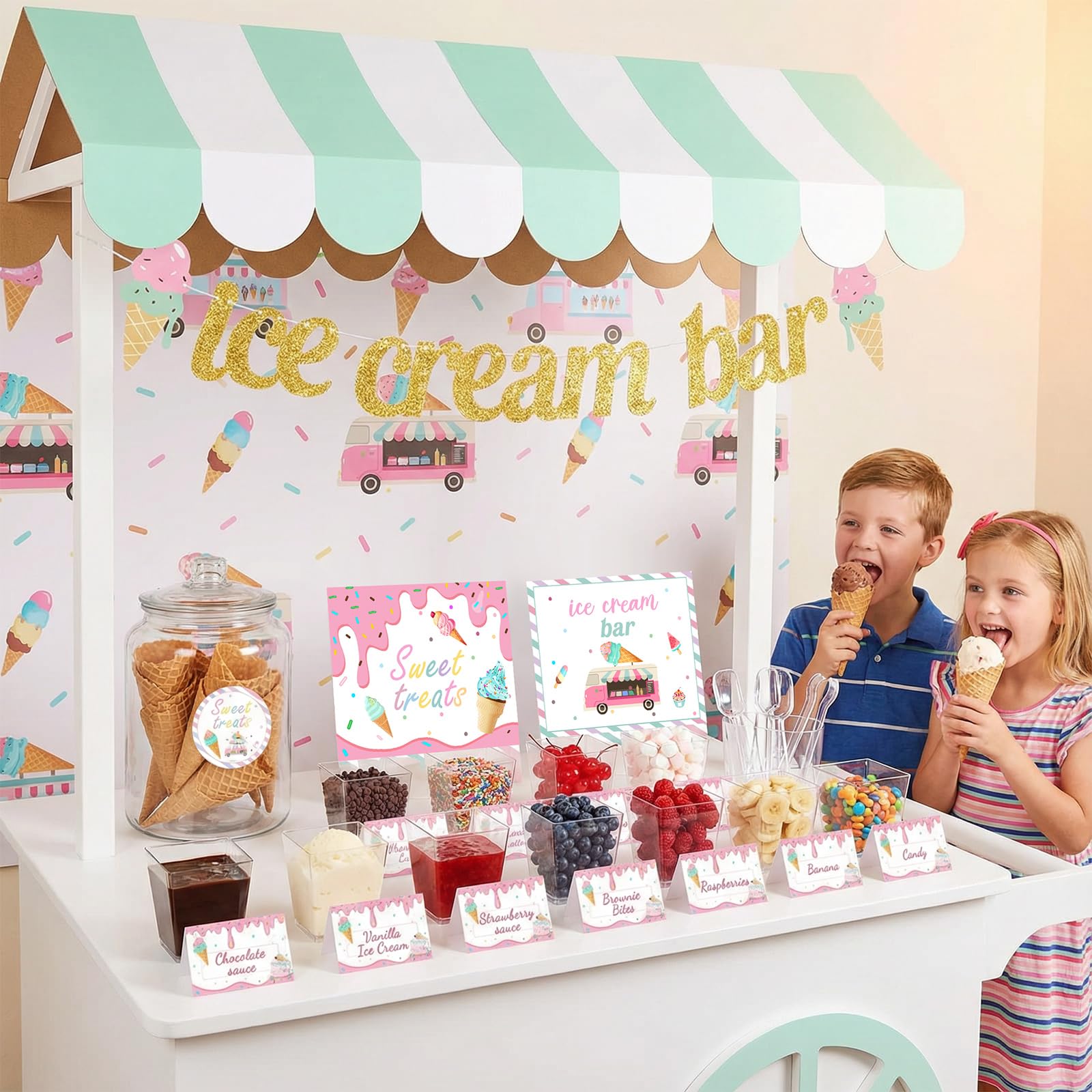 Meanplan round stickers unify the look and label treats at a glance