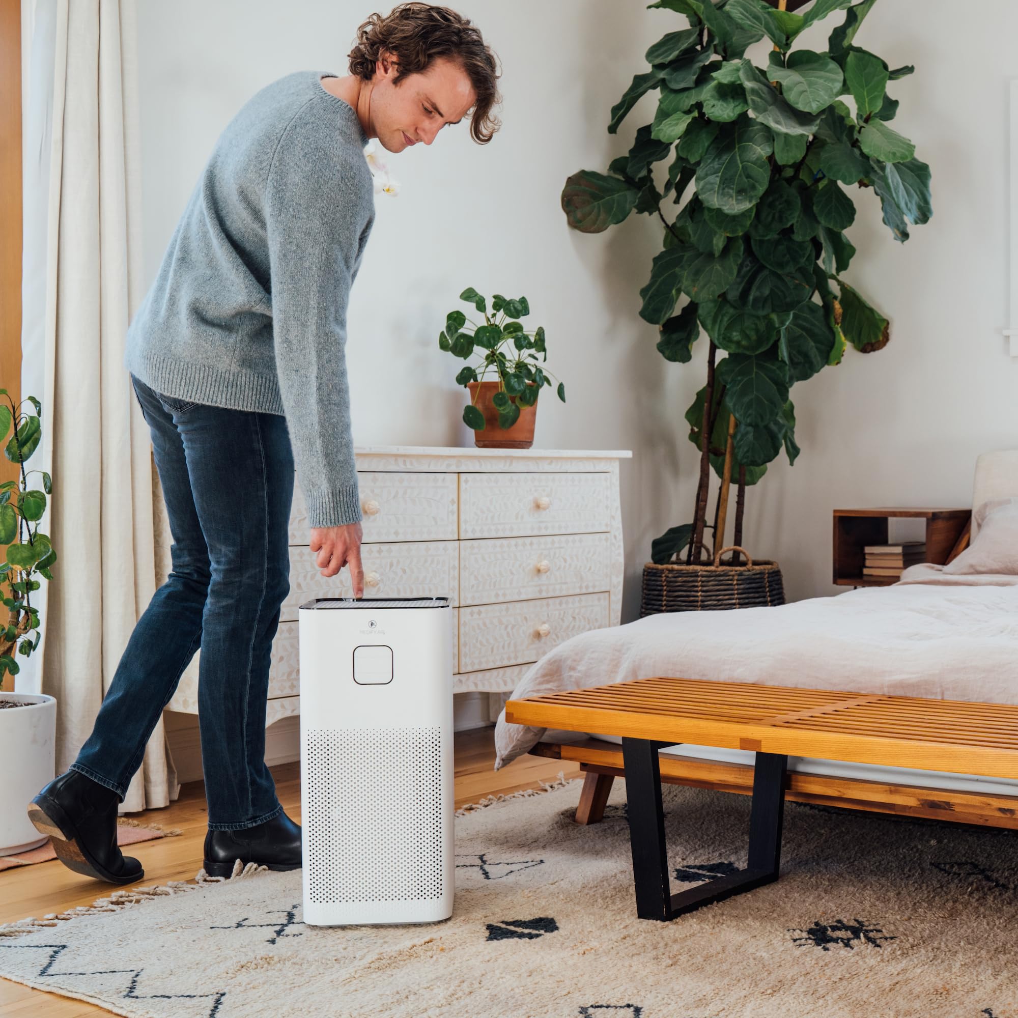Medify MA-50 sleep mode; dim panel for quiet nights