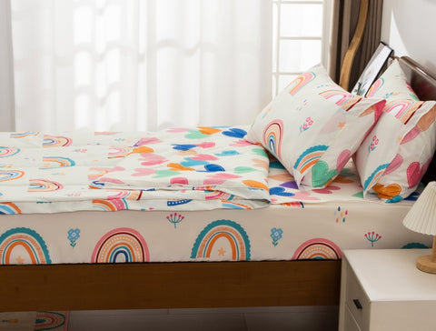 Meeting Story comforter back features colorful love design adding warmth for kids.