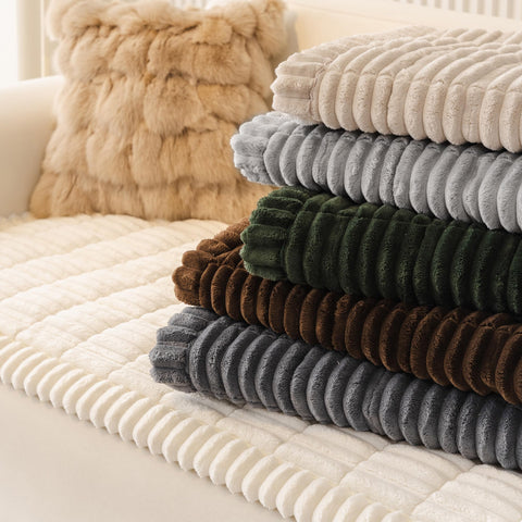 MEETSKY easy-care, machine-washable slipcover simplifies cleaning and maintenance.