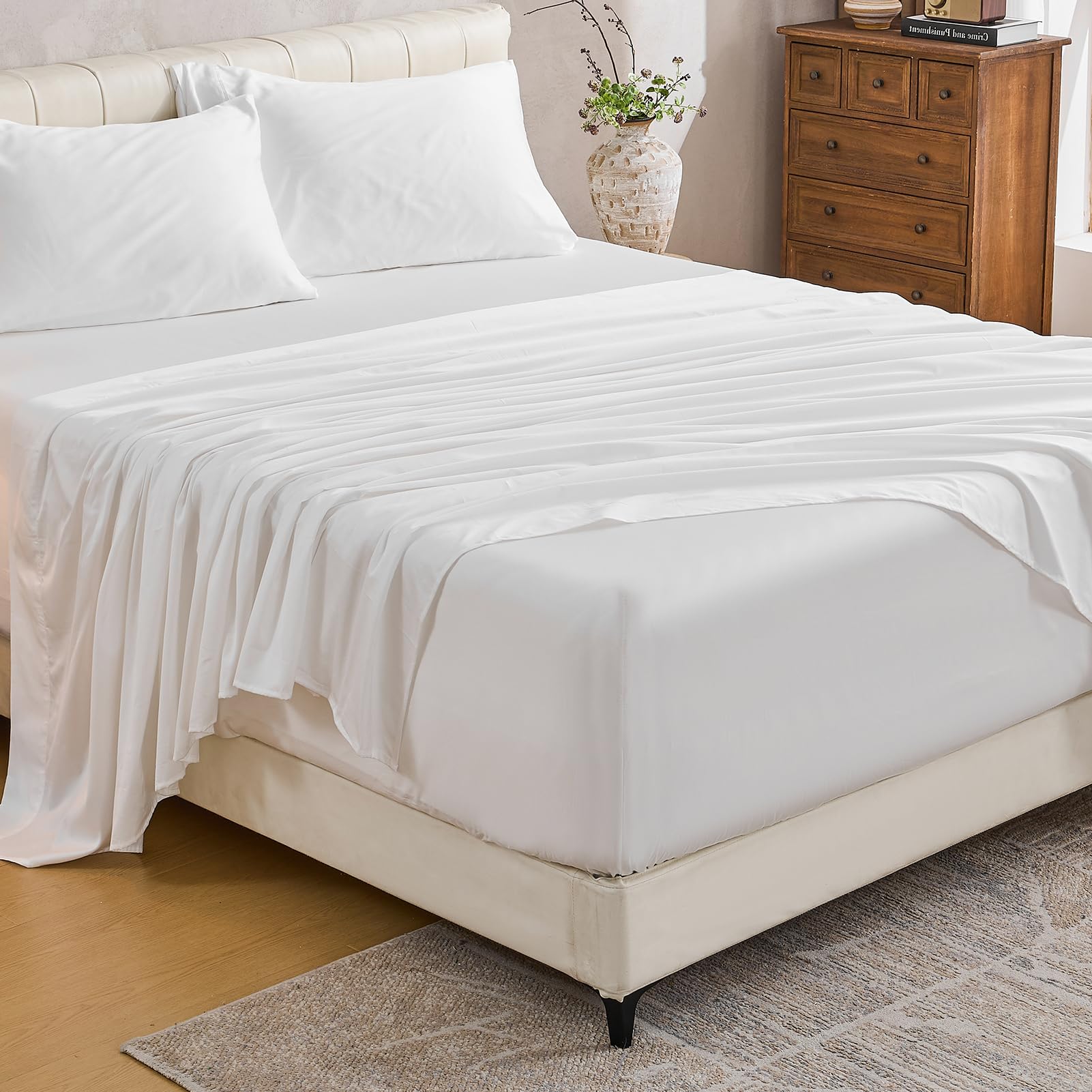 MEISHANG flat sheet for extra-deep mattresses provides a secure, smooth surface.