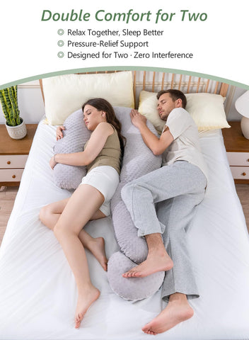 Detachable heart cushion on the Meiz pillow adds hugging versatility and lumbar support.