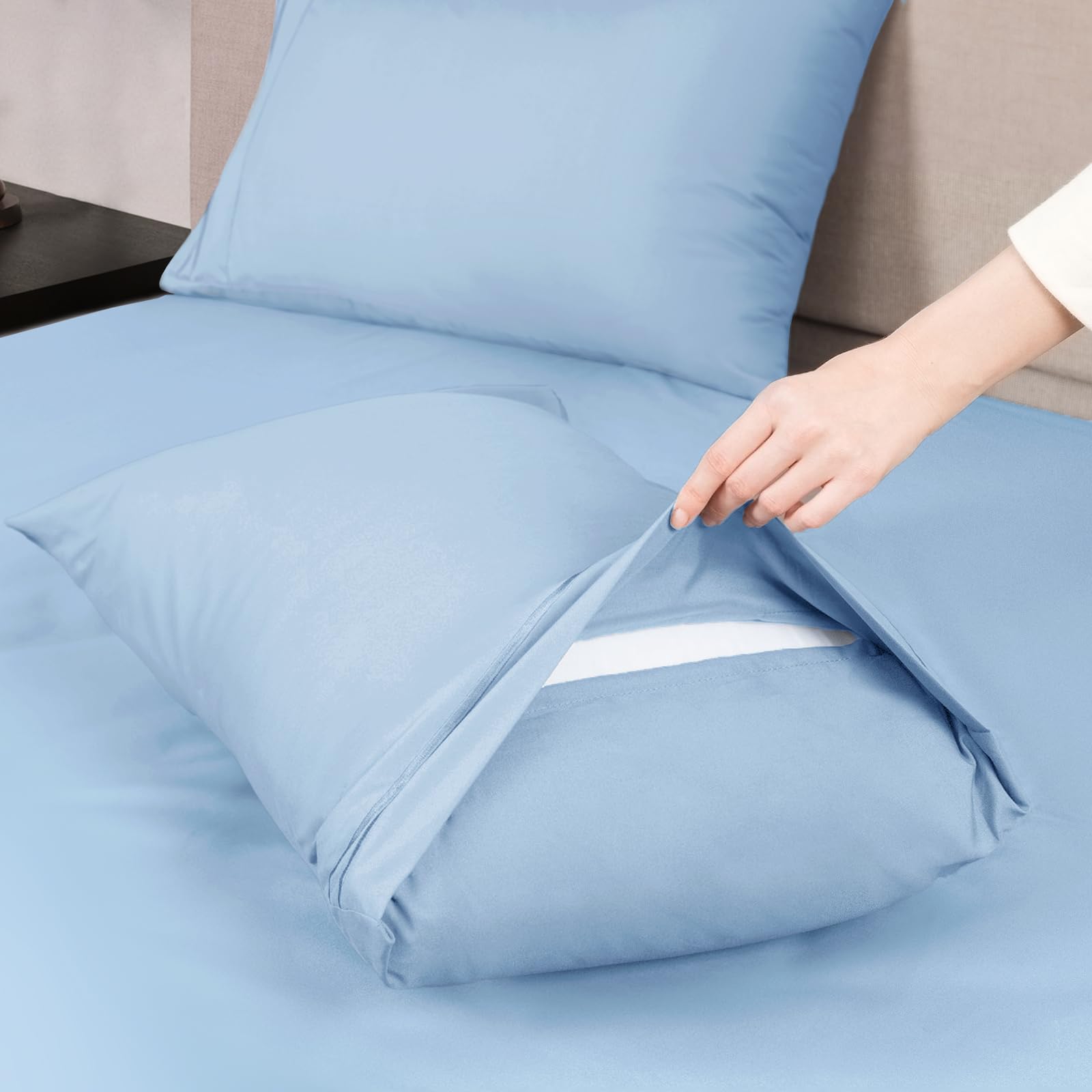 Mejoroom Light blue bedding fabric highlighting breathable, all-season comfort