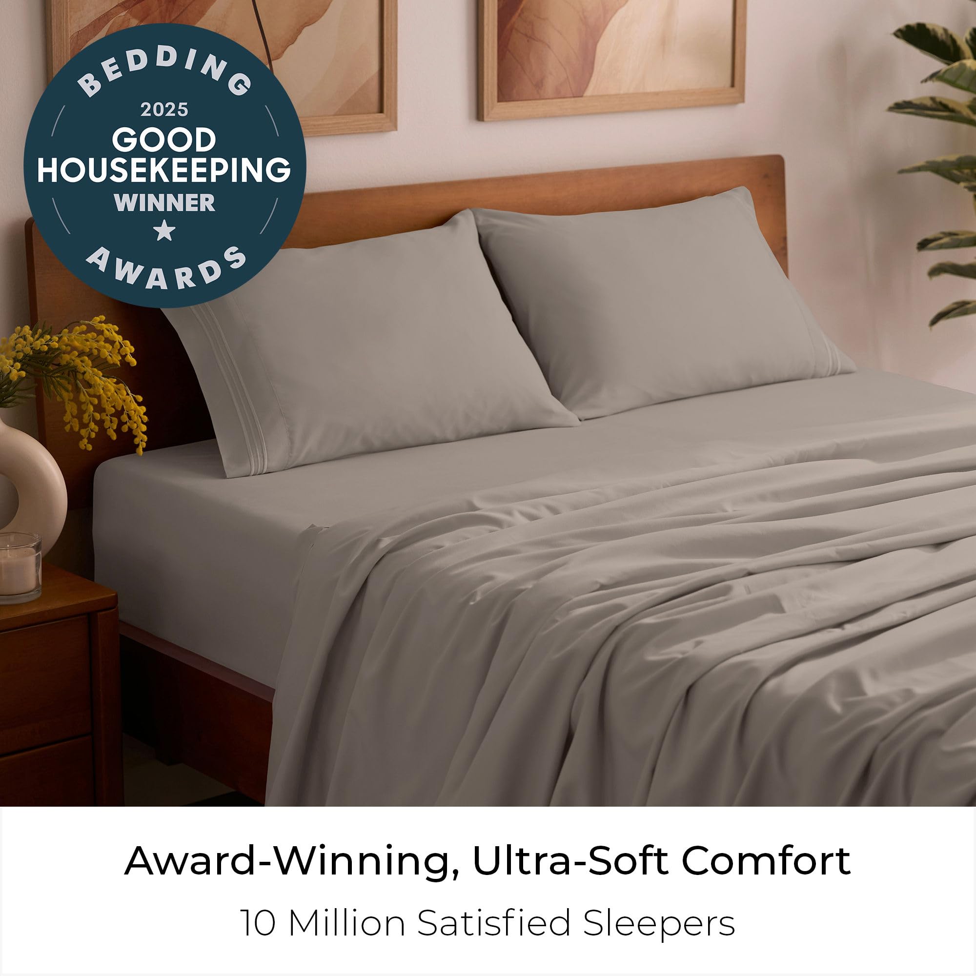 Mellanni microfiber close-up reveals ultra-soft texture and quick-dry performance