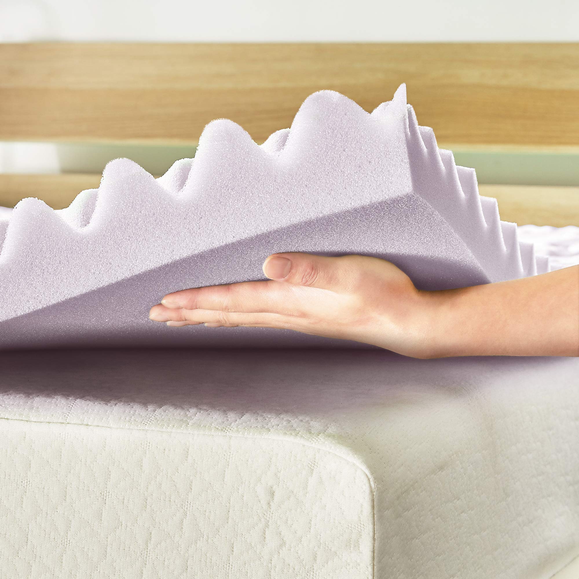 Mellow breathable memory foam layer enhances airflow on the top layer.