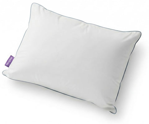 Mellow Hotel Pillow waterproof cover blocks spills for clean, restful nights.