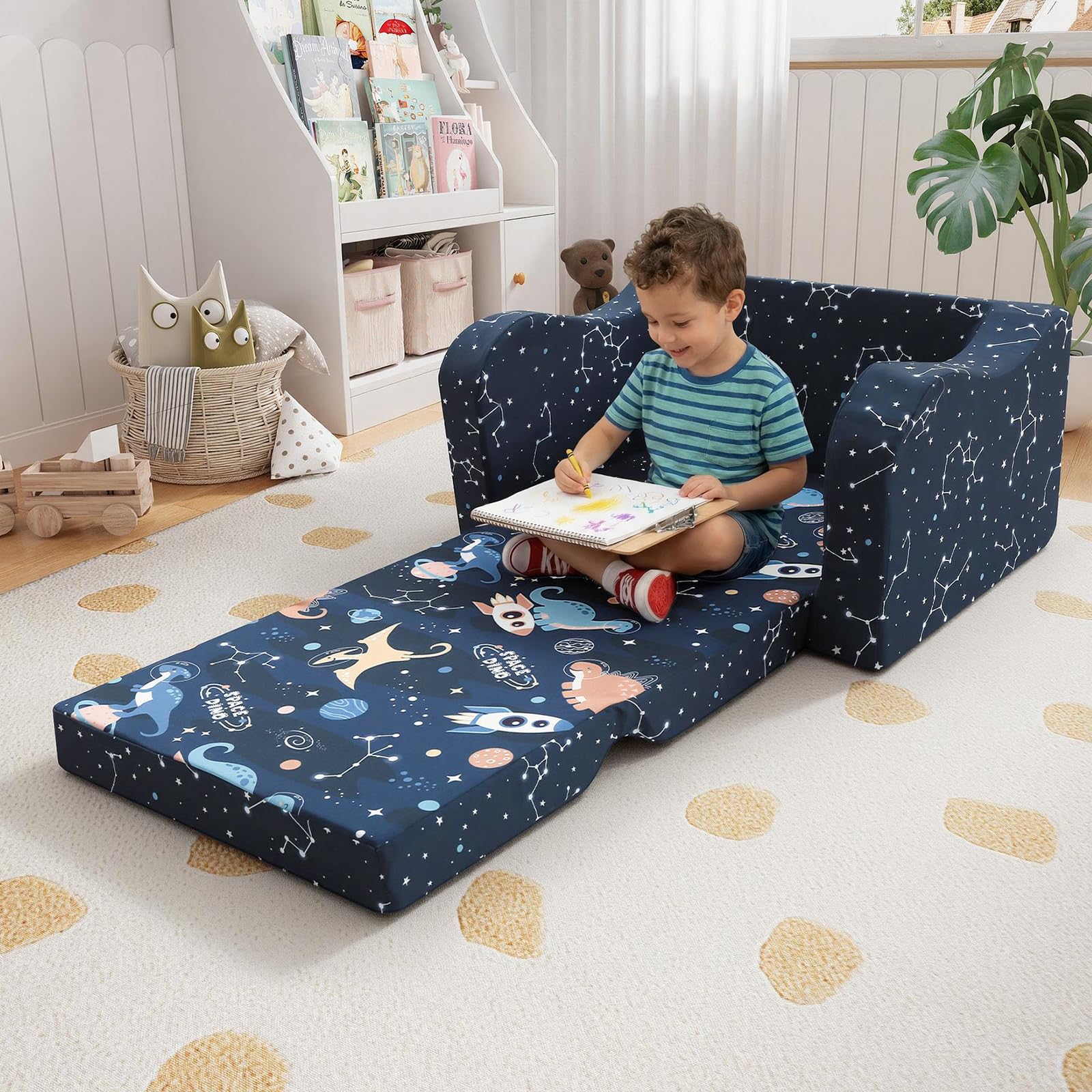 Close-up of washable cover for easy cleanup on MeMoreCool couch