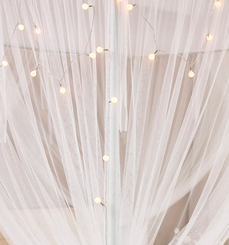Mengersi outdoor-ready canopy usable indoors or outdoors for versatile spaces.