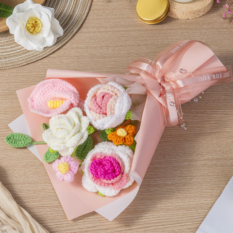 MengxFly puff-style flowers add playful texture to the bouquet
