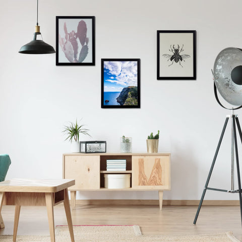 MENNTHUI 18x22 black frame vertical mount fits tall displays.