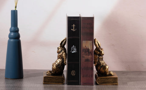 Mervkis rabbit bookend makes a thoughtful gift for book lovers