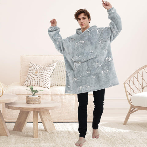 Mewkou blanket hoodie is machine washable in cold water for easy care.