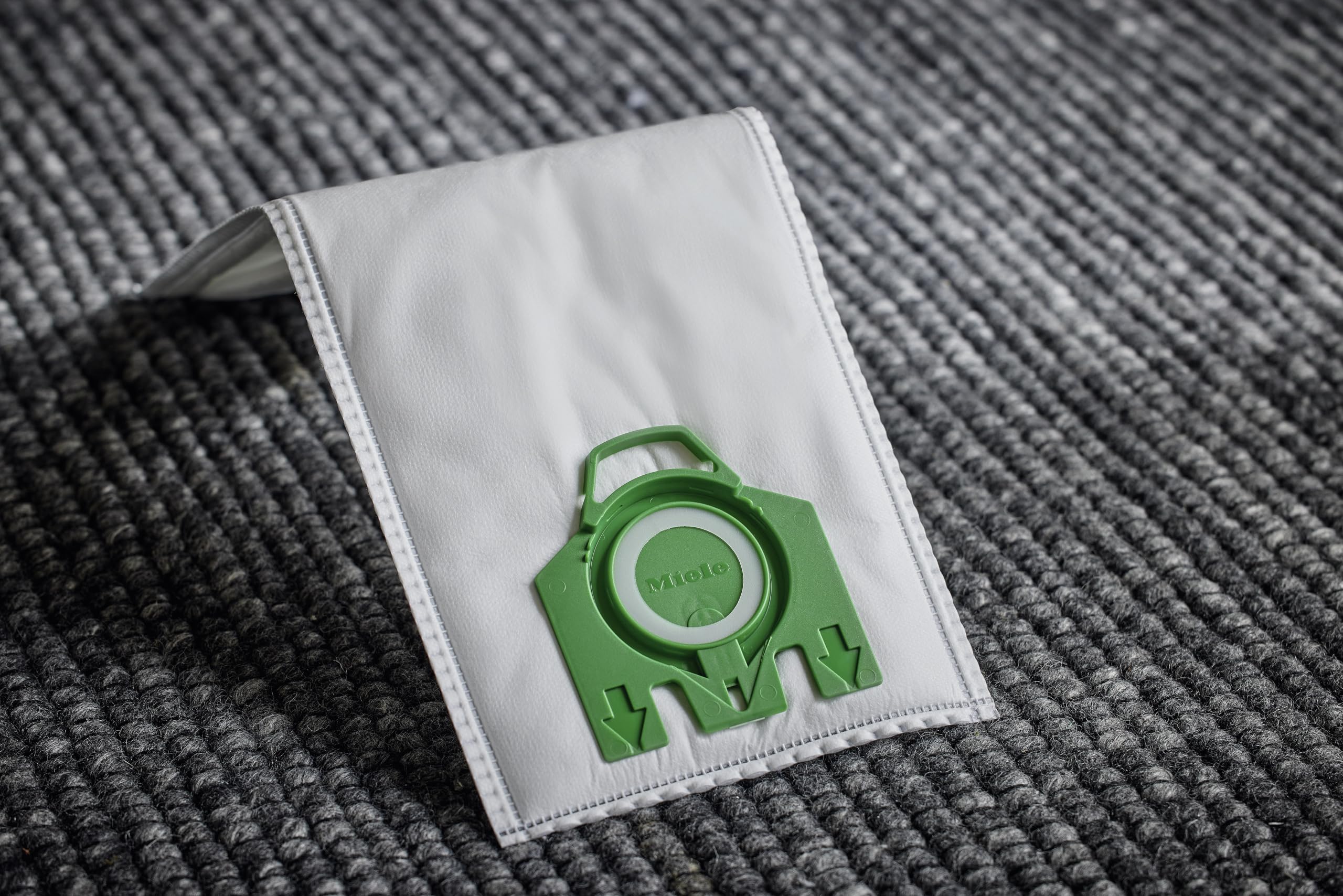 Miele Original AirClean 3D bags fit Dynamic U1 and S7 for efficient cleaning