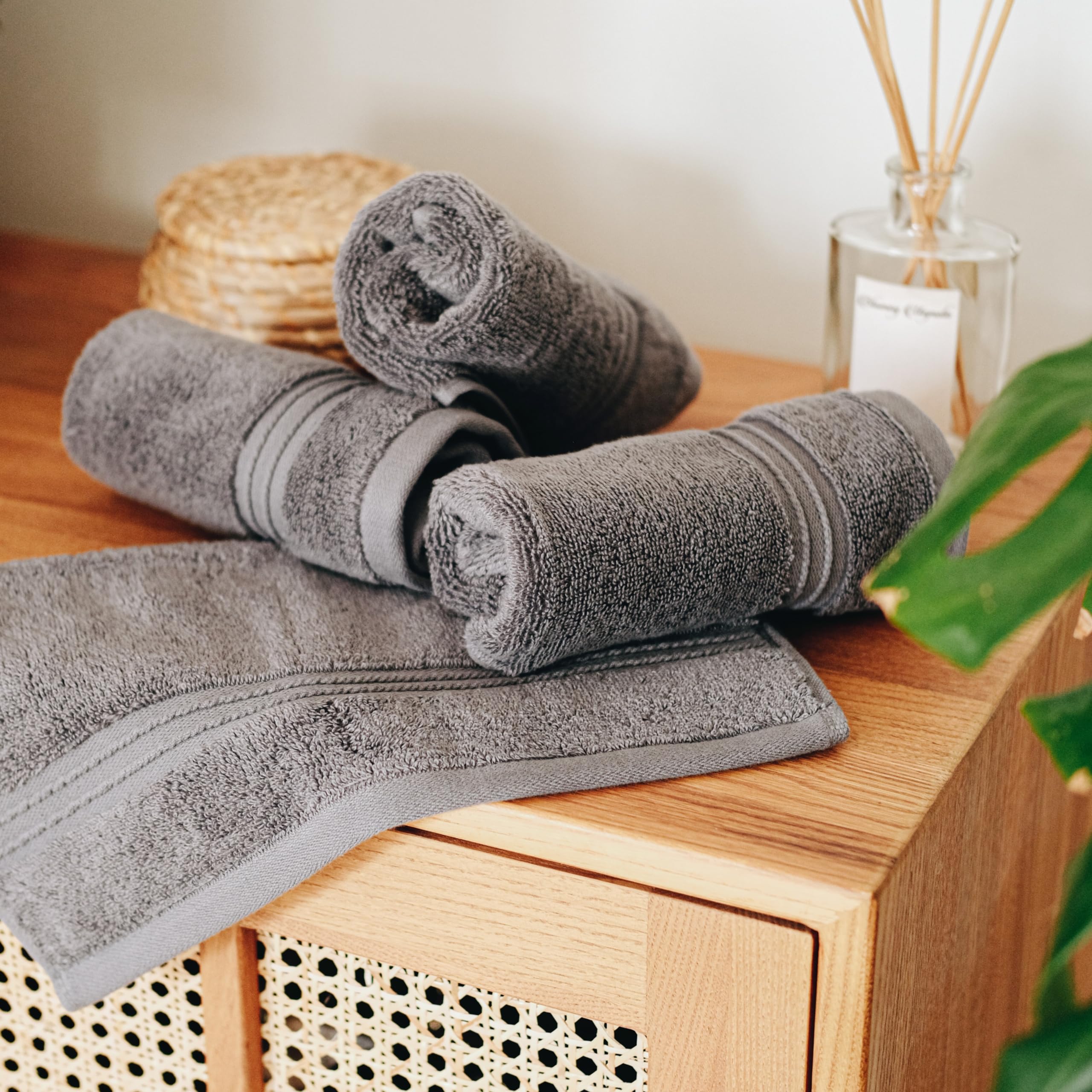 Milara Turkish cotton wash cloths feature hanging loops for easy air drying and storage.
