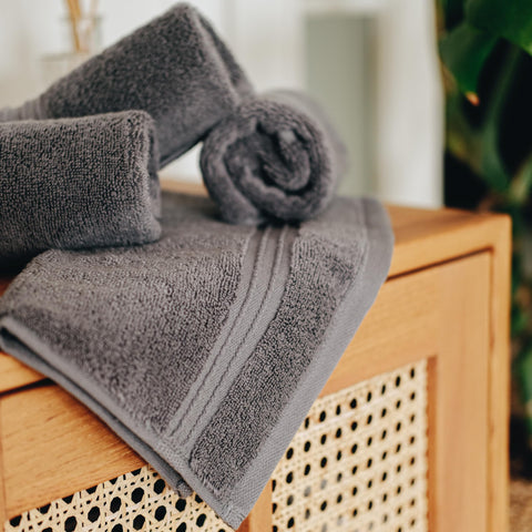 Milara Turkish cotton wash cloths 700 GSM deliver luxe softness and quick moisture handling.
