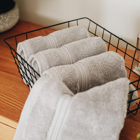 Milara gift-ready 4-piece wash cloth set for guests or hosts.