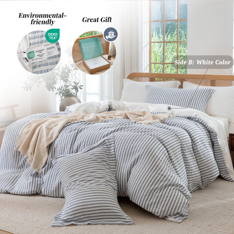 MILDLY blue striped duvet cover with two pillowshams for coordinated comfort.